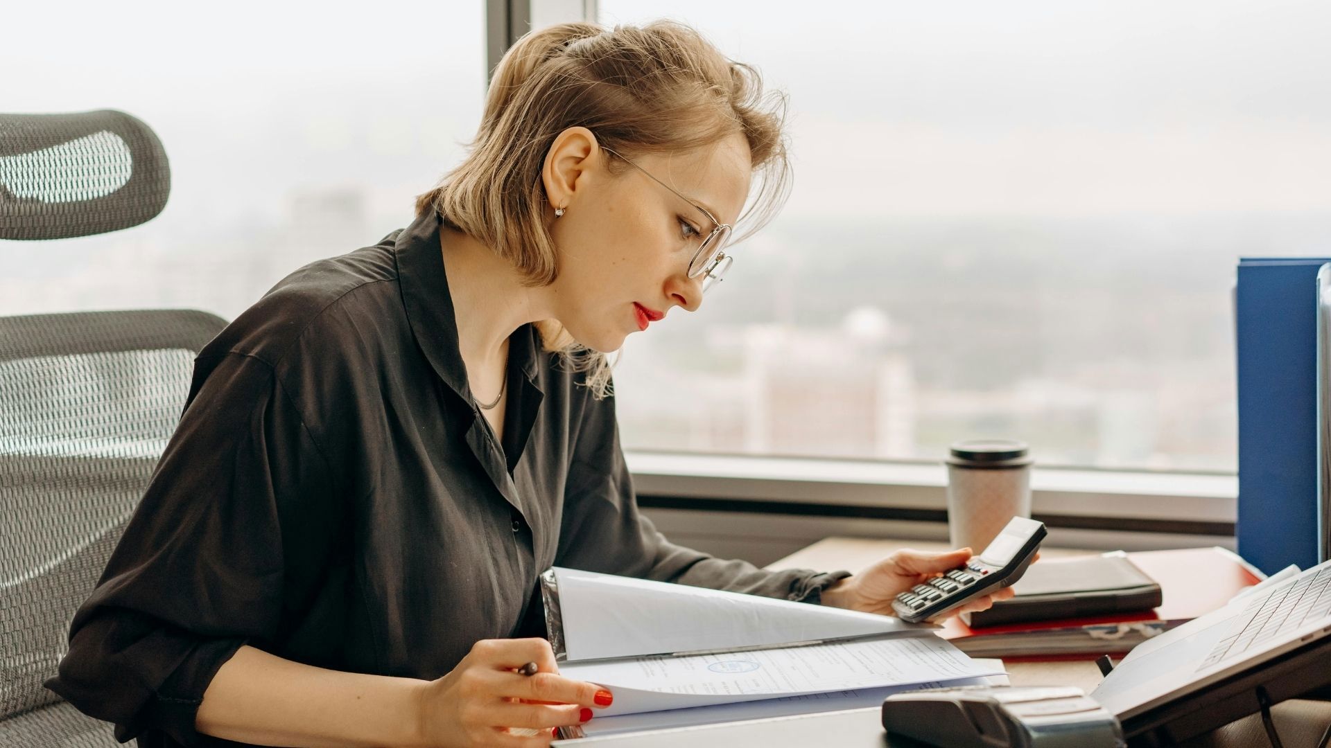 Amenzi de până la 1.000.000 lei pentru munca la negru. Ce trebuie să știe angajatorii din România